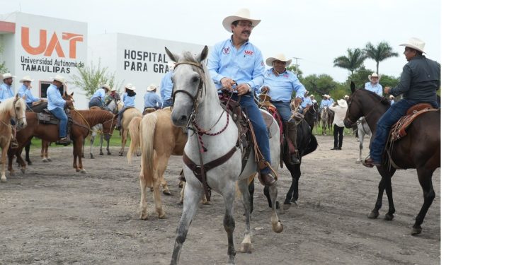 Fortalece rector de la UAT la unidad y las tradiciones en la FMVZ